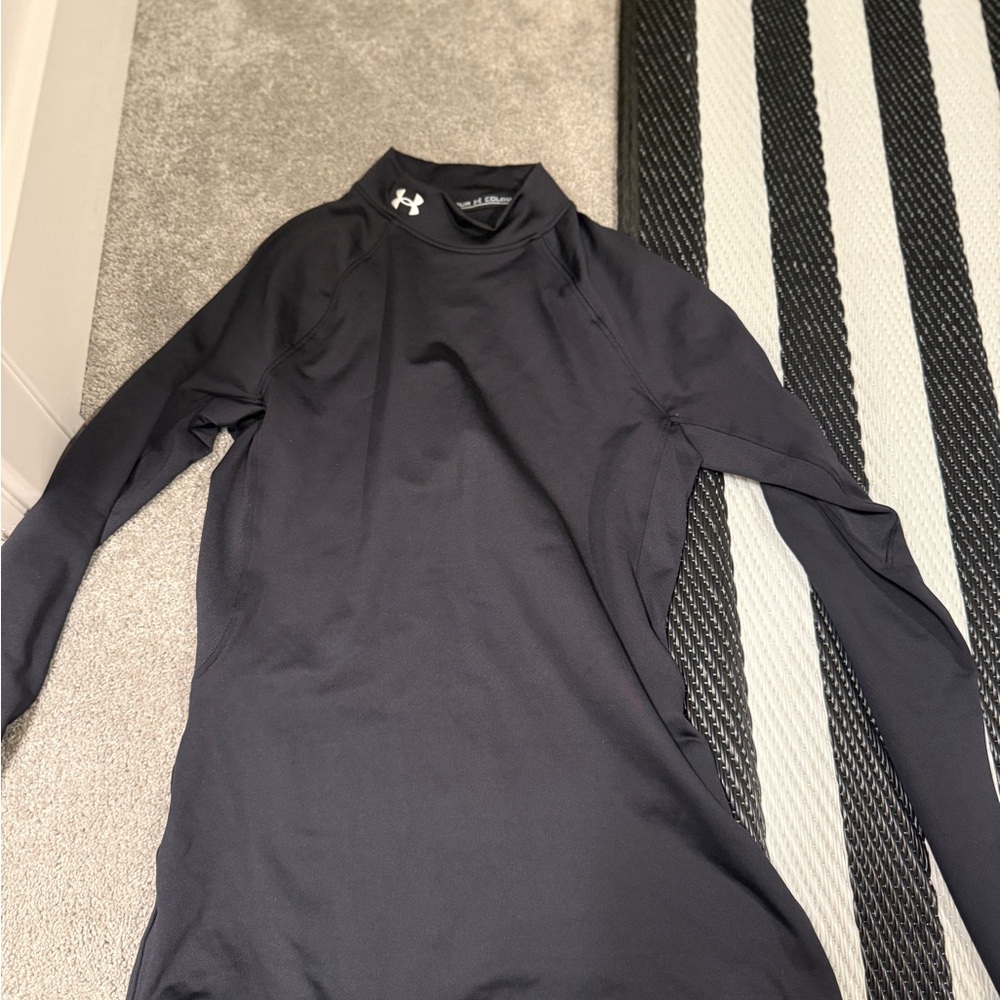 Under Armour ColdGear Black Top